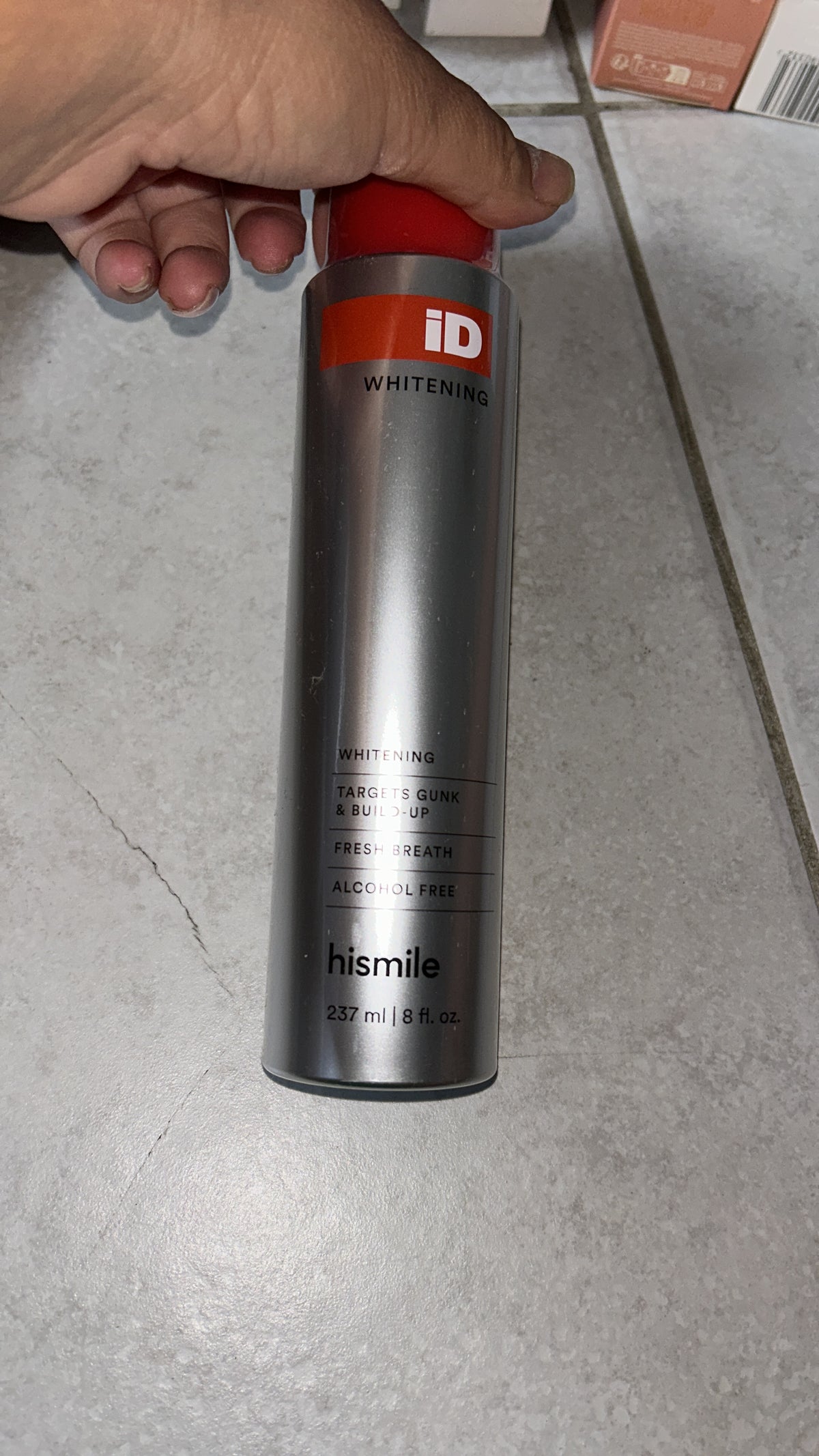 Bain de bouche dent blanche et soins des dents